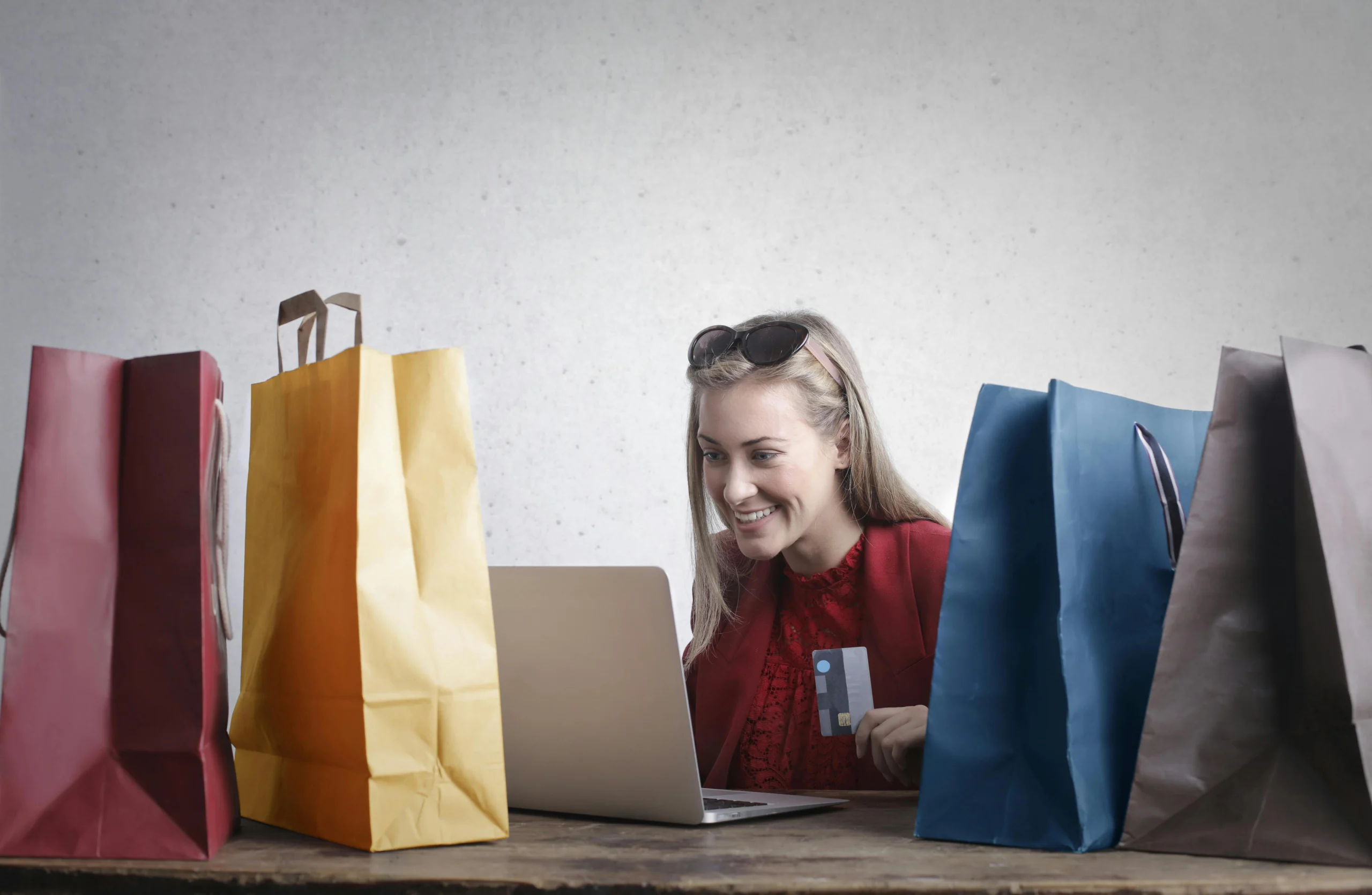 How to Use AI Tools to Optimize Your Ecommerce Workflow